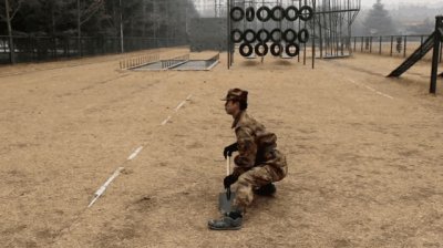 ​土工作业常被忽视，却是一个士兵最基本技能，关键时刻能保命