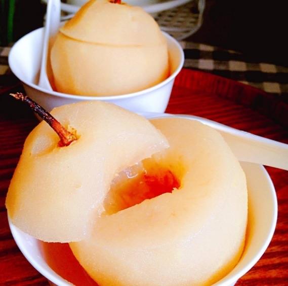 生活冰糖炖梨对缓解咳嗽有用吗 冰糖炖梨怎么做  2