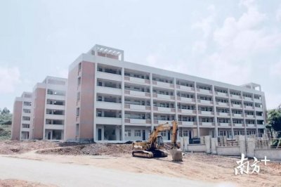 ​田家炳实验学校的规划（城区田家炳中学新教学楼援建项目顺利验收）