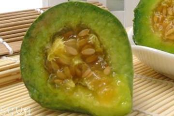 羊角蜜甜瓜怎么吃 羊角蜜甜瓜的功效与作用 羊角蜜甜瓜怎么吃 羊角蜜甜瓜的功效与作用