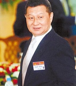 ​台湾大佬孙道存妻子母亲曾是初中同学的奢靡与破产