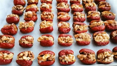 ​家庭版枣夹核桃，自己在家做，味道更香，补气补血，经济又实惠