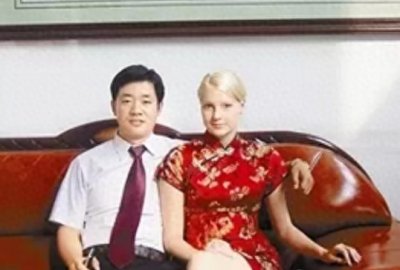 ​撒贝宁妻子李白是二婚？ 她对中国对中国男人是真爱