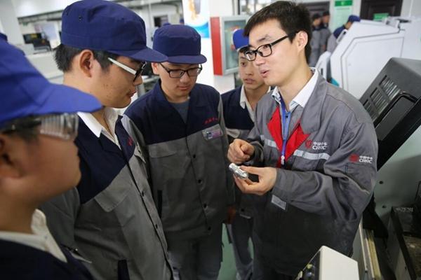 蓝领是什么意思(白领蓝领什么意思？)