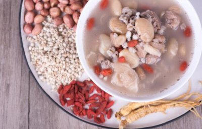 ​幼儿健脾胃的饮食，牛奶、南瓜、粥、鱼肉（好吃又美味）