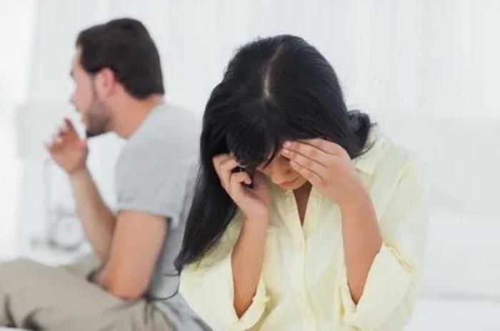 出轨被对方老公发现怎么办（我无意间出轨被老婆发现了）