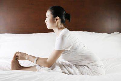 睡前练瑜伽的好处 睡前适合练什么瑜伽动作