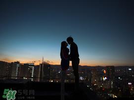 异地恋怎么过情人节？异地恋的情人节怎么过？