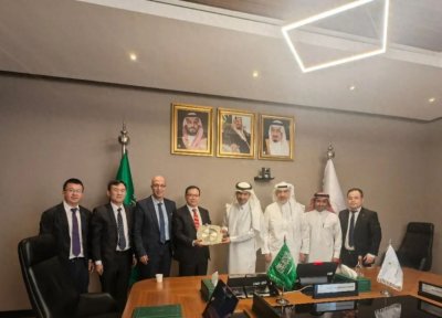 ​唐修国拜会沙特阿拉伯住房部、工业和矿产资源部