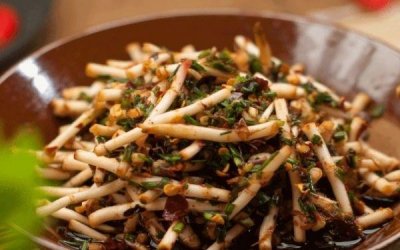 ​鱼腥草可以怎么吃 吃鱼腥草的方法