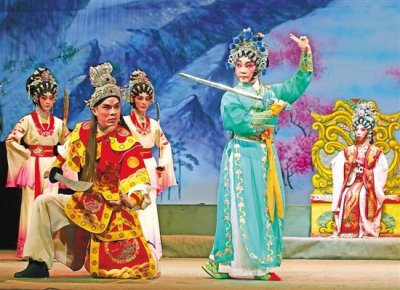 ​新编粤剧《青蛇传》 首演获观众好评