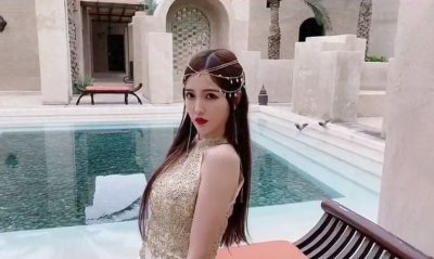 ​壁纸女孩宸荨樱桃