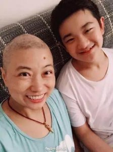 ​14岁男孩两次移植骨髓救母：妈妈不怕我就不怕