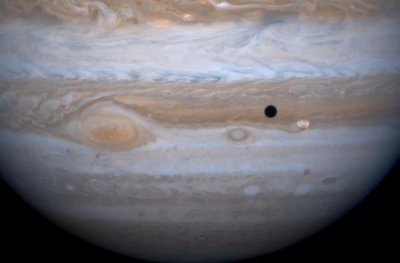 ​今晚，耶稣诞辰天象再现，土星和木星近800年来最近