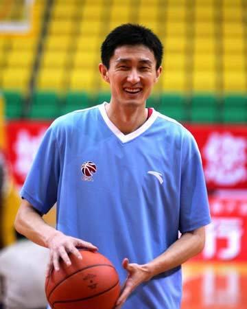 杜锋广东男篮主教练个人简历（广东主帅杜锋的故事）(2)