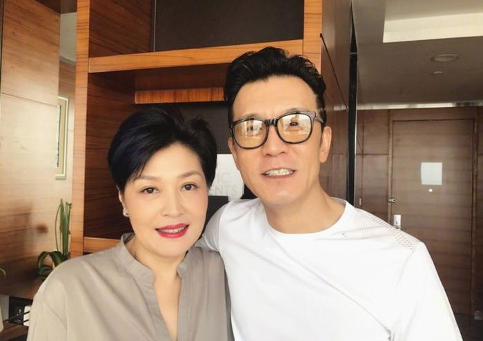 哈文发文感慨时间过得太快，8个字略显心酸，马丽的留言格外暖心