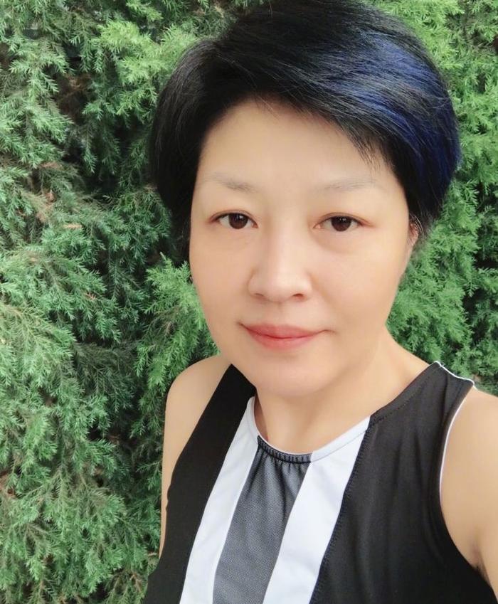 哈文发文感慨时间过得太快，8个字略显心酸，马丽的留言格外暖心