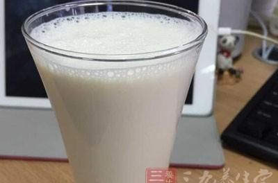 吃完饭可以喝纯牛奶吗