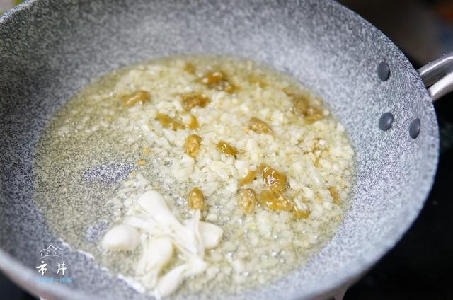 花甲怎么炒比较好吃（花甲就要这样炒）(8)