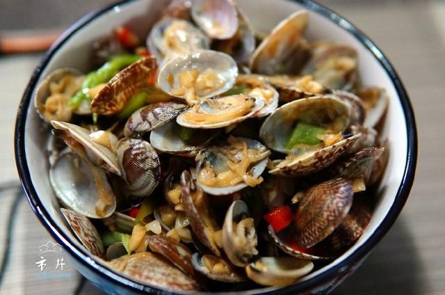 花甲怎么炒比较好吃（花甲就要这样炒）(2)