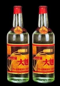 ​老窖特曲50度价格查询，老窖特曲52度多少钱一箱