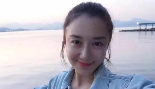 叶璇狗咬事件再度翻出，李依晓近年频繁“换脸”是因为容貌受损？