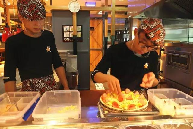 比格比萨 自助餐（神木这家比萨店刚开业就爆满）(13)