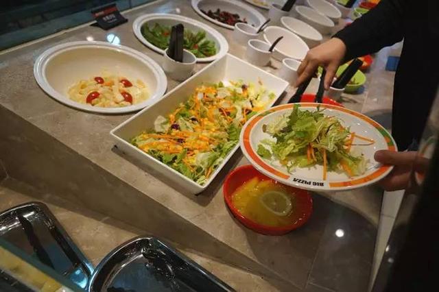 比格比萨 自助餐（神木这家比萨店刚开业就爆满）(40)