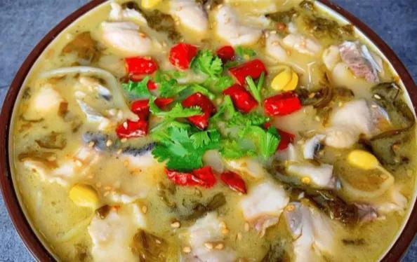 鱼汤怎么做才好喝营养又简单（鱼汤这样做营养又美味）(3)