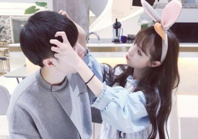 ​异性缘好的女生怎么追，相亲的女生异性缘超好该怎么追