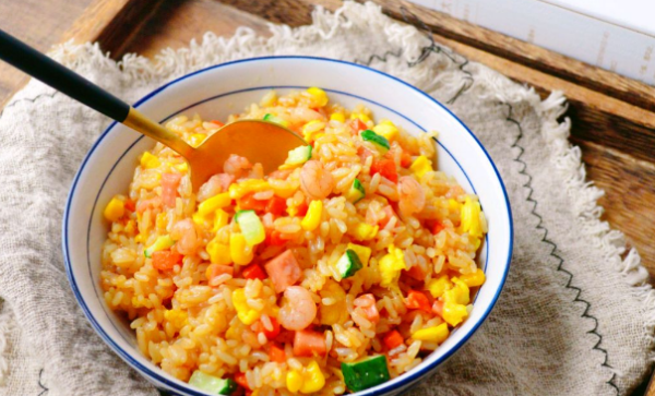 鸡蛋炒饭怎么炒好吃,西红柿鸡蛋炒饭怎么做图6