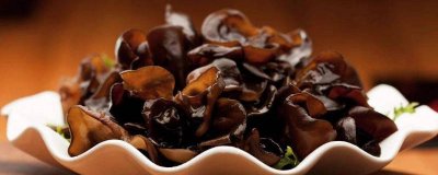 ​木耳生虫子了还能吃么 木耳生虫子还能吃吗有毒吗视频讲解