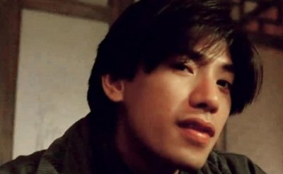 ​为效果逼真曾砸关公像，后花重金为关公重塑金身，吃斋念佛数月