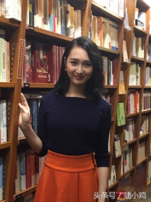 30岁的刘婷近照，一路走来，也期待真命天子会出现！