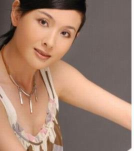 与大11岁老戏骨结婚，生孩子后立刻离婚，现前夫娶妻她却单身