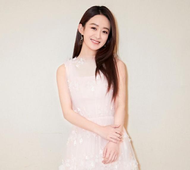 赵丽颖的父母身份曝光，父亲的职业原来是这个，让人肃然起敬