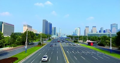 ​济南经十路“‘城’长记”：国内最长城市主干路之一，80多年承载三代人记忆