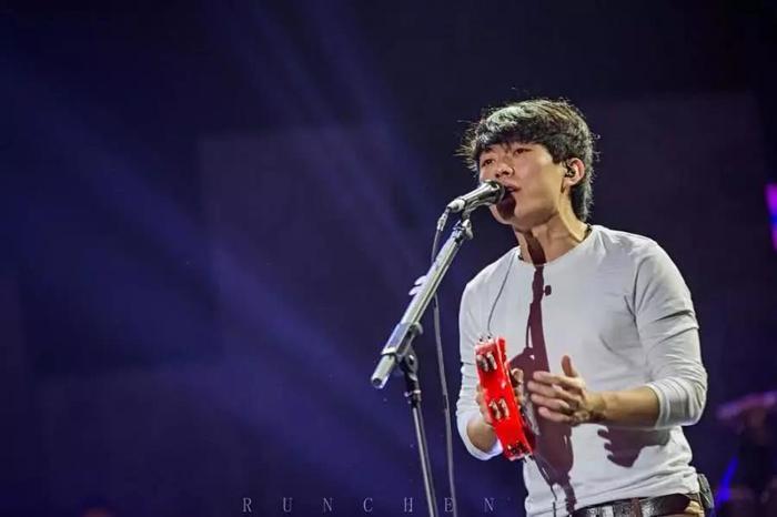 赵雷到底是怎么被废掉的?网友却说:得了便宜还卖乖