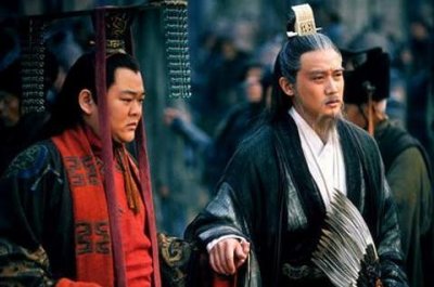 ​邓艾为什么那么轻易的就降服了蜀汉？当时的蜀汉是什么情况？