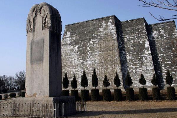 武则天墓前为何立无字碑 功过由后人评说(豁达聪明的做法)