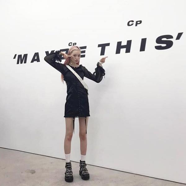 拥有一头粉头发之前，先要学会穿搭！