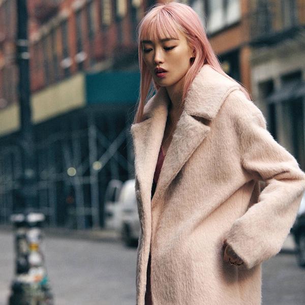拥有一头粉头发之前，先要学会穿搭！