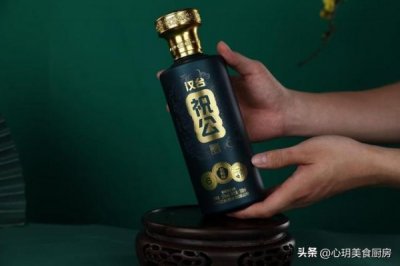 ​10年的白酒多少钱