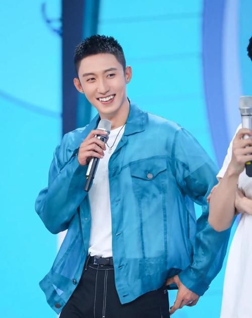 快乐大本营迪丽热巴黄景瑜剪了谁