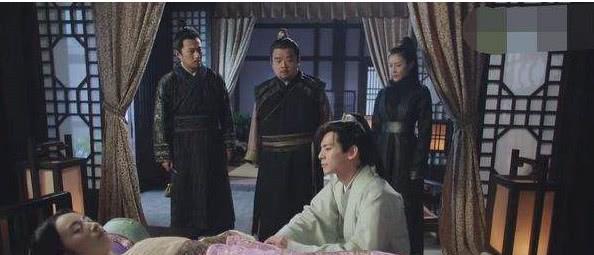 花不弃：陈煜坠崖被他救了借机假死，一年后和不弃重逢隐居！