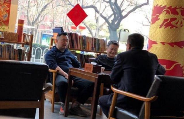 前国乒教练孔令辉现状：至今未回归国乒，转型成商人，形象大变