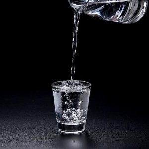 ​泸州窖酒洞藏52度价格查询(泸州窖酒42度价格查询红瓶)