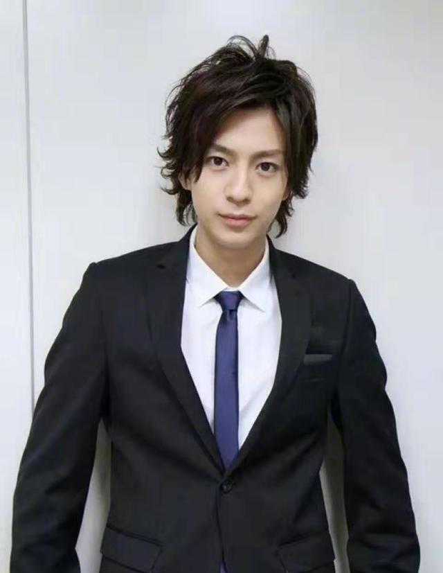 情人节前，桐谷美玲宣布怀孕，同三浦翔平拥有爱情结晶引人羡慕