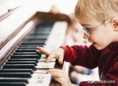 ​弹钢琴的六大益处，每一个都受益终身