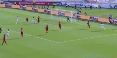 ​阿兹蒙双响 伊朗2-0完胜越南提前出线